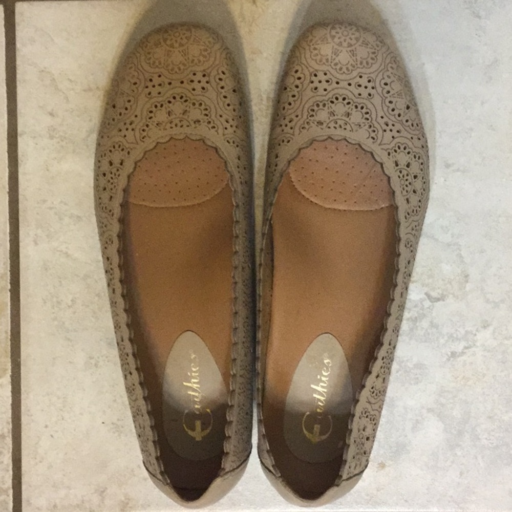 Earthies Bindi (like-new!) ballet flat 9B